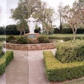 Glen Oaks Memorial Park