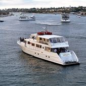 Mojo @ Newport Harbor - City Cruises