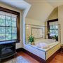 Sand Rock Farm Lodging + Events
