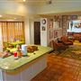 Cottage Style Vintage House est. 1926 with Pool & Spa