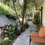Vibe-y Los Angeles Mid Century Modern Single Level Home