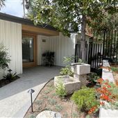 Vibe-y Los Angeles Mid Century Modern Single Level Home