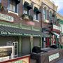 Universal Studios Hollywood - Themed Streets & Parisian Courtyard
