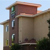Holiday Inn Express & Suites