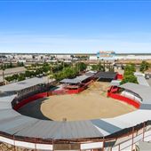 Rodeo riding arena, outdoor venue w stables