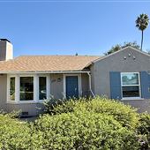 North Grand Oaks Ave.