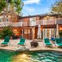 Luxury Malibu Cottage, Heated Pool, Sauna, Gym