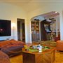 Cottage Style Vintage House est. 1926 with Pool & Spa