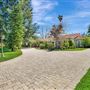 Woodland Hills Estate