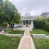 Chic Laguna Cottage