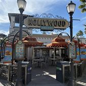 Universal Studios Hollywood - Patio areas - Various looks - Universal City Walk and Theme Park