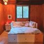 Calm Cabin: Retro Mountain Forest Home - Pine Mountain Club