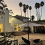 Beautiful Villa with a beautiful backyard on a large lot