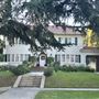 Windsor Square Neighborhood
