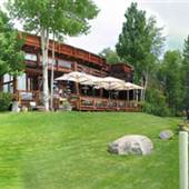 Jakes On the Lake