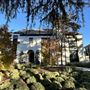 Windsor Square Neighborhood