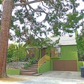 Cottage Style Vintage House est. 1926 with Pool & Spa