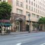6th St. between Grand Ave. and Olive St.