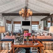 Segel Beach House