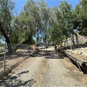 Modern Farmhouse on Expansive Agoura Hills Lot – Film-Ready & Versatile