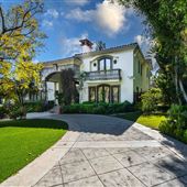 Cinematic LA Estate W/Gardens, Pool & Grand Stairs