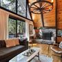 Twin Peaks Mountain Cabin