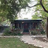 Jellicle Cottage and Barn