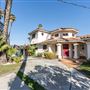 Beautiful Villa with a beautiful backyard on a large lot