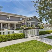 Coastal Cape Cod in Los Alamitos