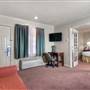 University Park Inn & Suites