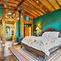 Luxury Malibu Cottage, Heated Pool, Sauna, Gym