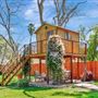 Woodland Hills Estate