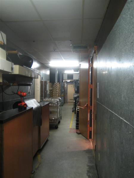 Hilton Palm Springs Kitchen (7/7/2008 - Credits: Lindsay Mizrahi)