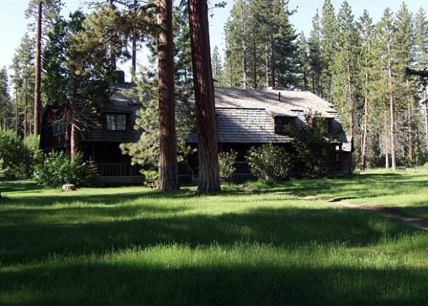 Tallac Historic Site / Valhalla Estate & Great Hall / Heller Estate / Boathouse Theatre (12/31/2003)