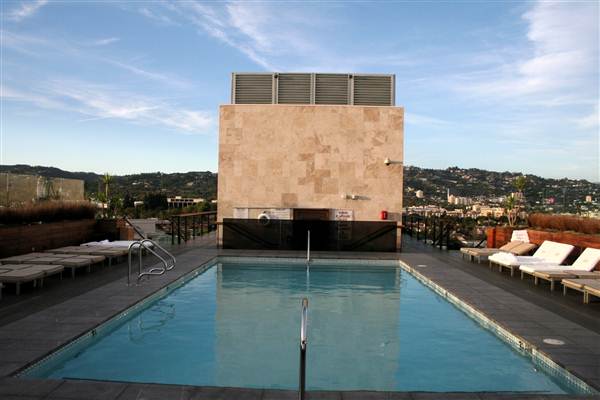Sixty Hotel Rooftop Pool  / Caufield's Dining Room & Bar - Beverly Hills - fka Thompson Hotel (12/5/2011)