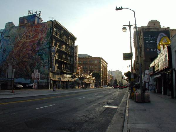 Broadway, Between Second & Fourth Streets (12/31/2003)