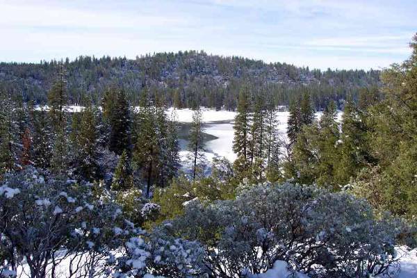 Bass Lake / Crane Valley Reservoir - More info; visit www.filmyosemite.com or call 559.760.1143 (12/15/2008 - Credits: Dave Wolin)