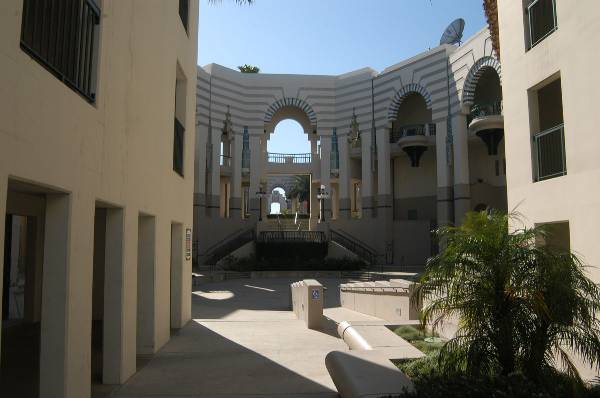Beverly Hills City Hall (2/3/2009)