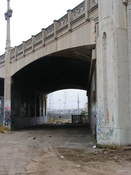 Fourth Street Bridge - 4th Street & Santa Fe Ave (4/3/2009)