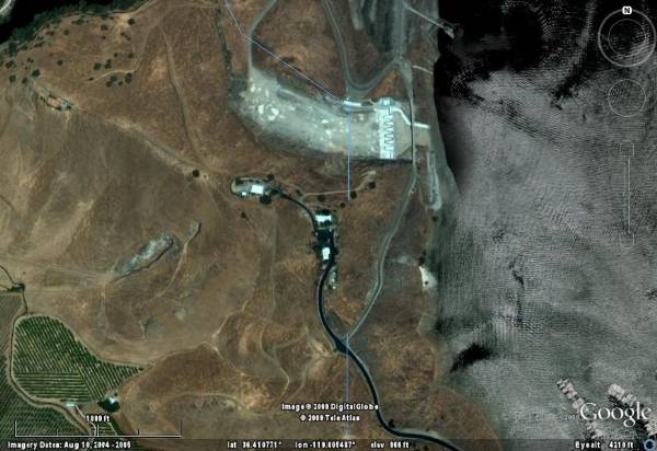 Fuse Gates of Terminus Dam - CLOSED (3/5/2008 - Credits: L Feldstein)