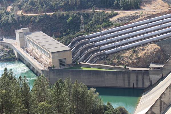 Shasta Dam (10/30/2015 - Credits: Jill Naumann)