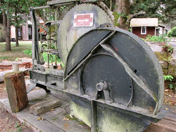 Fort Humboldt State Historic Park (SHP) - http://stateparkclosurestrip.blogspot.com/ (3/2/2016 - Credits: Photo courtesy of Lucy D'Mot)