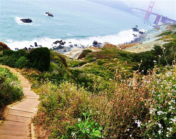 Baker Beach (7/9/2010 - Credits: By DaNASCAT (Own work) [CC BY-SA 3.0 (http://creativecommons.org/licenses/by-sa/3.0) or GFDL (http://www.gnu.org/copyleft/fdl.html)], via Wikimedia Commons)