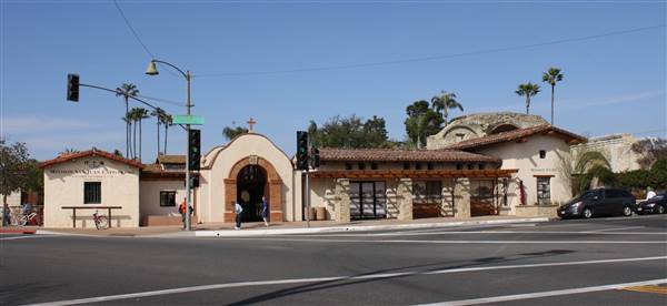 Mission San Juan Capistrano (3/28/2013 - Credits: By Bernard Gagnon (Own work) [GFDL (http://www.gnu.org/copyleft/fdl.html) or CC BY-SA 3.0 (http://creativecommons.org/licenses/by-sa/3.0)], via Wikimedia Commons)