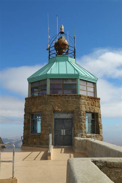 Mount Diablo State Park (SP) (10/5/2008 - Credits: "A Light" by A. Gude (CC BY-SA 2.0) [https://creativecommons.org/licenses/by-sa/2.0/legalcode] https://www.flickr.com/photos/agude/)