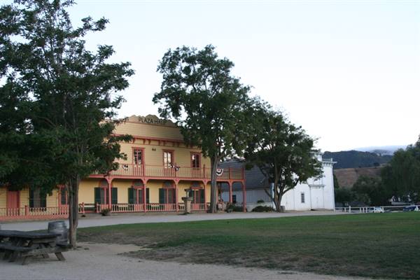 San Juan Bautista State Historic Park (SHP) (7/31/2009 - Credits: "Central Plaza" by Barb Howe (CC BY 2.0)[https://creativecommons.org/licenses/by/2.0/legalcode]https://www.flickr.com/photos/luckywhitegirl/)