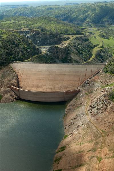 Lake McClure & Barrett Cove Recreation Area (3/2/2015 - Credits: Photo courtesy of California Department of Water Resources)