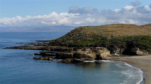 Montana de Oro State Park (SP) (6/5/2009 - Credits: "Spooner's Cove" by Joyce Cory (CC BY 2.0)[https://creativecommons.org/licenses/by/2.0/legalcode]https://www.flickr.com/photos/docentjoyce/)