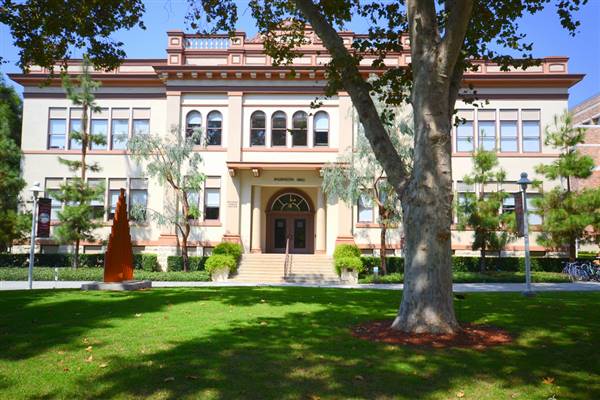 Chapman University (3/4/2010 - Credits: "DSC_0059" by Tracie Hall (CC BY-SA 2.0)[https://creativecommons.org/licenses/by-sa/2.0/legalcode]https://www.flickr.com/photos/twobears2/)