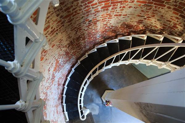 Point Sur State Historic Park (SHP) & Point Sur Lighthouse (3/8/2014 - Credits: "Excellence at Every Turn" by Chris Dant (CC BY-NC-ND 2.0)[https://creativecommons.org/licenses/by-nc-nd/2.0/legalcode]https://www.flickr.com/photos/chrisd2006/)